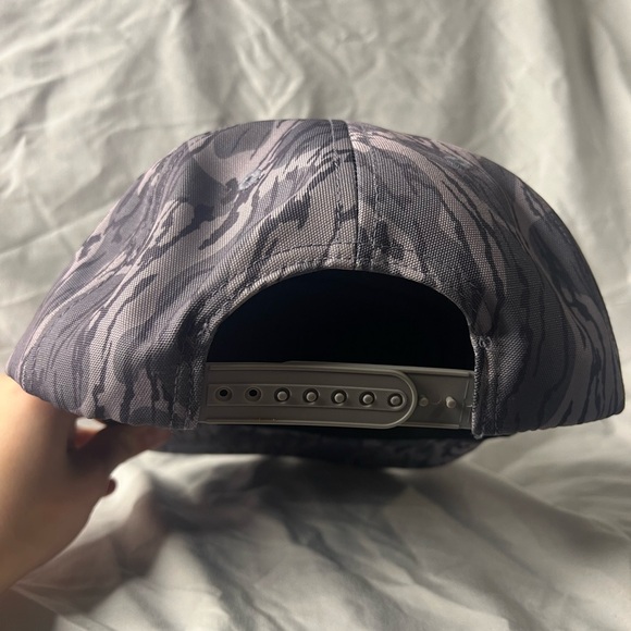 Men’s Hat - Picture 2 of 2